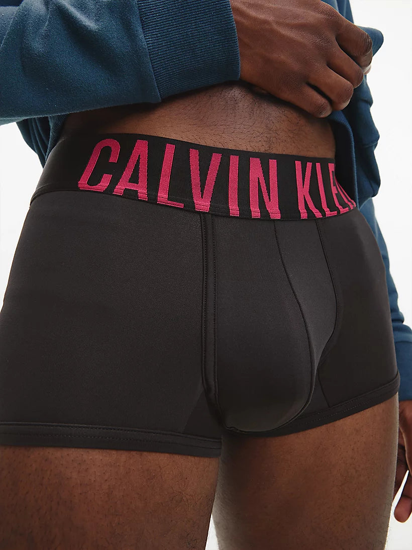 Calvin Klein 2 Pack Low Rise Trunks - Intense Power (Logo with Pink & Black)