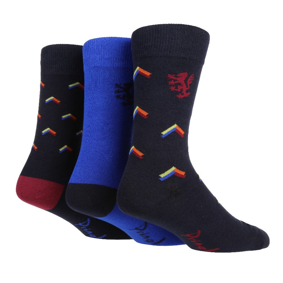 Pringle Mens 3 Pack Stag Cube Box With Navy/Blue Socks